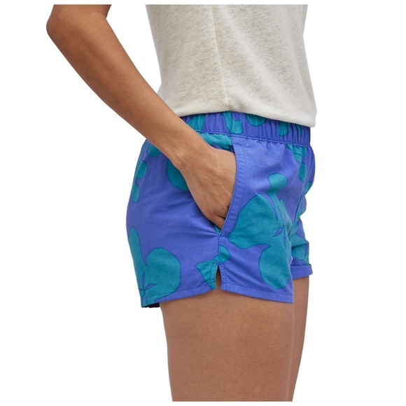 Patagonia Women’s Barely Baggies Shorts - Picture 7 of 11